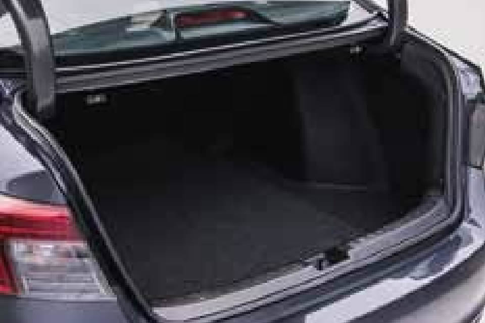 <strong>Boot Space</strong><br>Generous boot space for your shopping, luggage and daily haul.