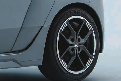 <strong>Anti-lock Braking System (ABS)</strong>
